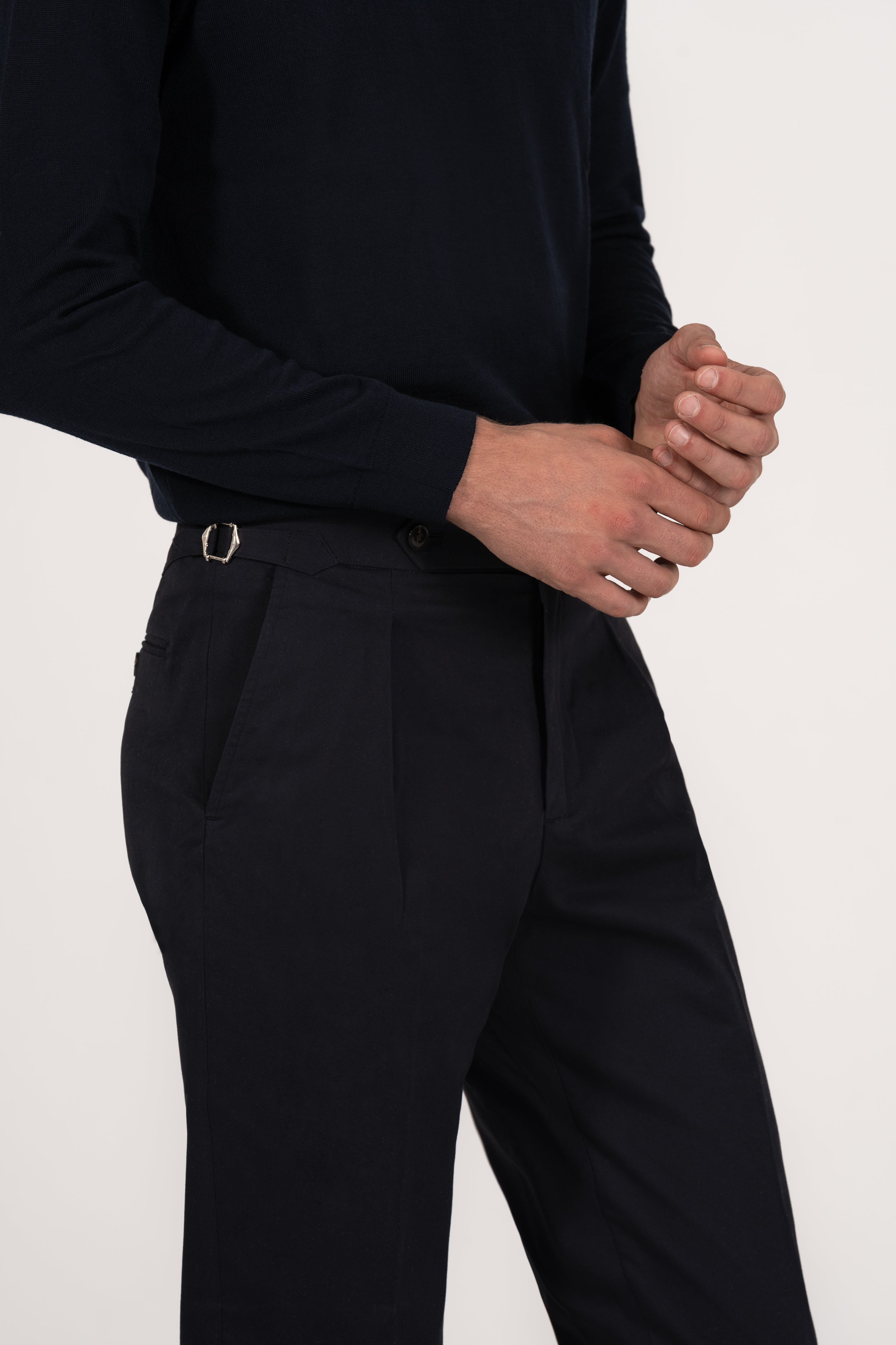 COTTON STRETCH PLEAT TROUSER MARINO